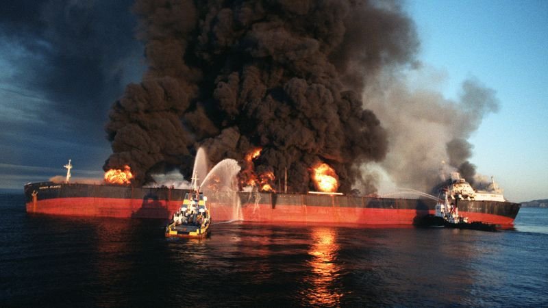 استهداف ناقلة نفط