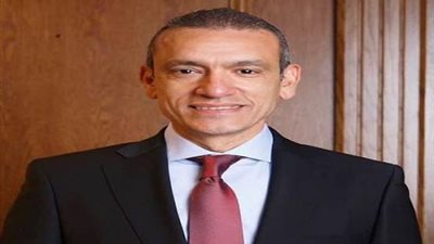 رئيس مصر للطيران: شراكة برشلونة 3 سنوات.. وتذاكر المباريات ضمن المزايا