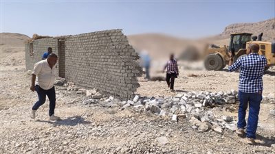 ضمن الموجة 30.. إزالة 73 حالة تعدٍ على مساحة 14365 متراً أراضي دولة بقنا