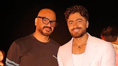 تامر حسني : بتعامل مع شغلي إني لسه مبتدئ وحسام أخويا الكبير سندي وضهري