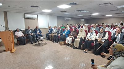 المستشفيات التعليمية تناقش اضطرابات النطق والبلع والرنين الأنفي بمعهد السمع 