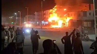 أسطوانات الغاز وراء الكارثة.. حريق يلتهم مطعم الهضية بمرسى علم 