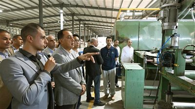 رئيس الوزراء يفتتح مصنع «فيفا ترف» لإنتاج النجيل الصناعي بالمنطقة الاقتصادية