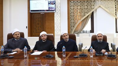 اللجان المشتركة تتفق على إعداد تقرير علمي شهري يجمع بين الرؤية الفلكيةوالشرعية