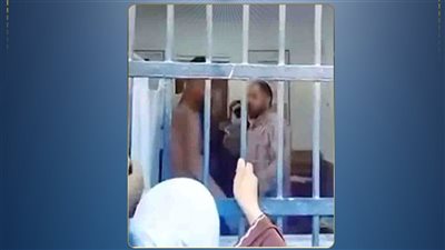 خناقة في مدرسة بسبب الزحمة.. الداخلية تكشف حقيقة فيديو تعدي مدرس على طالب
