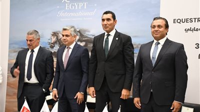 وزير الرياضة يشهد المؤتمر الصحفي لبطولة مصر الدولية للفروسية لقفز الحواجز
