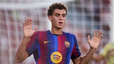برشلونة يمدد تعاقده مع النجم المصري حمزة عبد الكريم حتى عام 2030