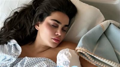 بعد رحلة حملها.. يومي خوري تستقبل مولودها الأول وتكشف اسمه 