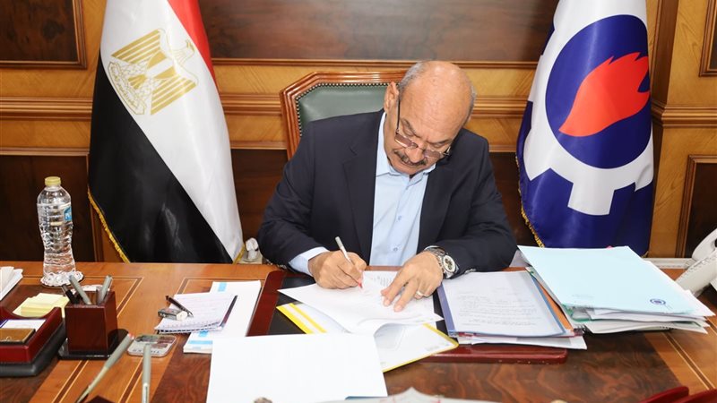 محافظ السويس 