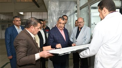 وزيرالانتاج الحربى زيارة مفاجئة لمصنع 270 و144 الحربى 