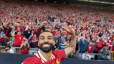 صورة احتفال محمد صلاح تشعل «السوشيال ميديا» في وقت قياسي