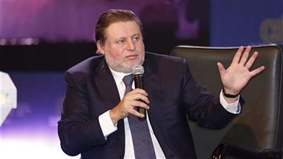 اتحاد المصارف يمنح حسن عبد الله  جائزة محافظ العام  2025 