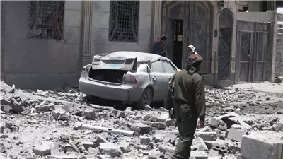 68 قتيلاً وعشرات الجرحى في غارة أمريكية تستهدف مركزاً للمهاجرين