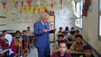 وكيل وزارة التربية والتعليم يتفقد عدد من المدارس بأبوصوير 