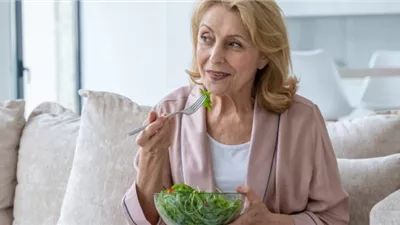 دراسة تربط بين استهلاك الأطعمة العضوية وتحسين الادراك لدى كبار السن