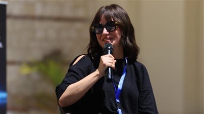 ريهام عبدالغفور ترد على انتقادات تقدمها في العمر ودفاعها عن ابنها 