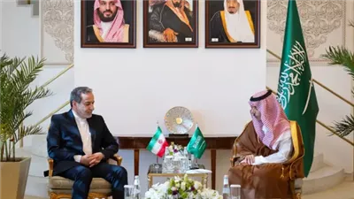 وزير الخارجية السعودي ونظيره الإيراني يبحثان مستجدات المحادثات النووية 