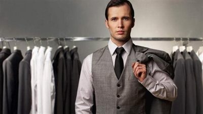 لو فرحك قَرب .. 10 قواعد ذهبية لشراء بدلة رجالية أنيقة ومظبوطة