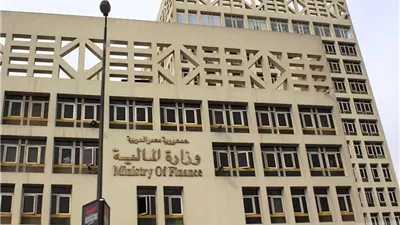 «المالية»: الإيرادات الضريبية تسجل 1.23 تريليون جنيه خلال 8 أشهر 
