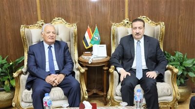 محافظ المنوفية يلتقي مسئولي شركة عمر أفندي لدعم أوجه التعاون المشترك