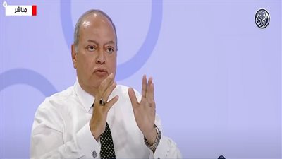 محمد عز العرب: نزيف هجرة الأطباء يتطلب إصلاحًا جذريًا للقطاع الصحي