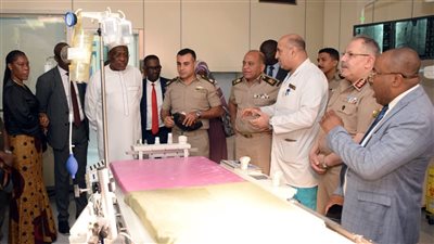 القوات المسلحة تنظم زيارة لوفد من السفراء الأفارقة لمجمع الجلاء الطبي