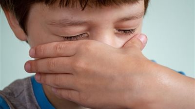 هتك عرض تلميذ عدة مرات.. تفاصيل إحالة موظف بمدرسة في البحيرة للمحاكمة 