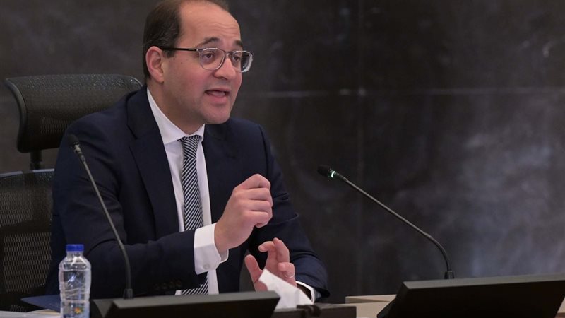 وزير المالية -أحمد