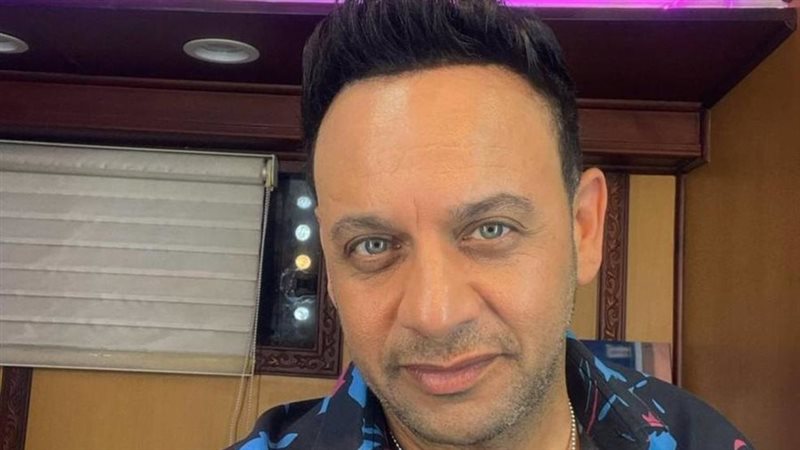 مصطفى قمر