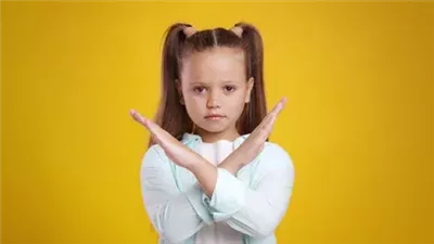 طبيب نفسي: 7 إرشادات طوق نجاة لطفلك من الوقوع في شبح التحرش