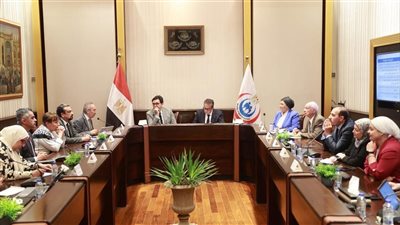 الاستشارية العليا للتنمية البشرية تناقش خارطة إعداد الشباب  للذكاء الاصطناعي