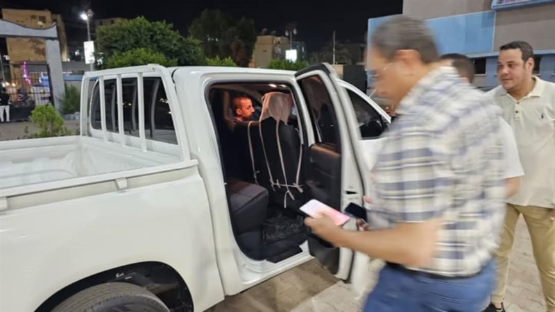 محافظ قنا