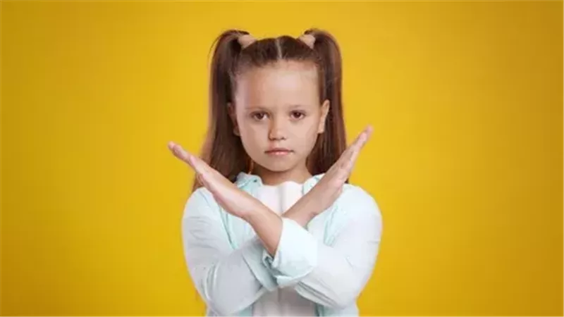 أزاي تعلم طفلك يحمي
