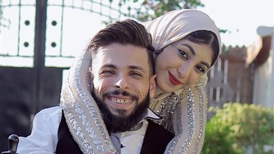 حب لا يُقهر.. فادي وأماني يتحدّيان الظروف ويحتفلان بعامهما الأول من الزواج 