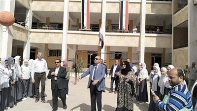 بيلعب كرة السلة مع الطلاب..وكيل تعليم الدقهلية يتفقد عدد من المدارس اليوم