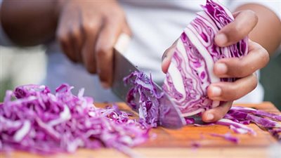 سرّ الصحة في طبق مخلل الملفوف.. 9 فوائد مذهلة لجسمك