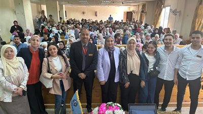 ملتقي توظيفي بكليتي الألسن وتمريض بنى سويف لتوفير فرص عمل