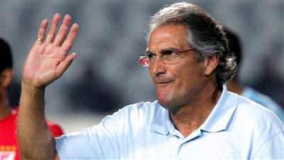 بعد الاطاحة بكولر.. نجوم الأهلي يحتاجون لمدرب قوي مثل جوزيه وكلوب