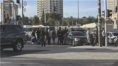 هل كانت محاولة اغتيال؟ طرد مشبوه وصل إلى مكتب نتنياهو بعد حادث سير موكبه