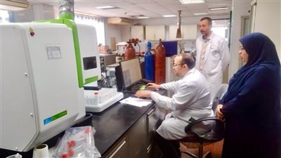 “مياه الفيوم” تدعم قطاع المعامل بأحدث أجهزة الكشف عن المعادن الثقيلة |صور