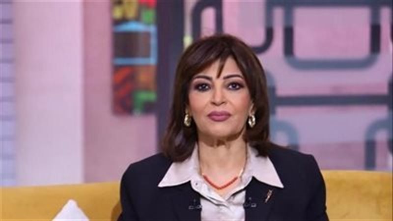 الدكتورة عزة فتحي،