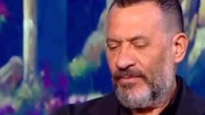 شاهد.. انفعال الفنان ماجد المصري وكسره «ايباد» أثناء لقاء تليفزيوني