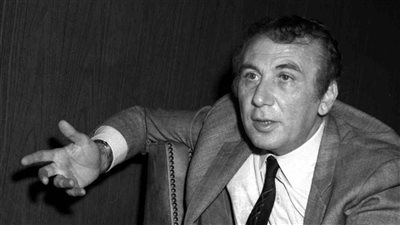 فى ذكرى رحيله.. نزار قباني أيقونة الشعر العربي ومُلهِم الأجيال بكلماته الخالدة