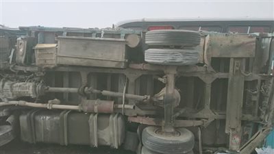 مصرع شخصين وإصابة 19 آخرين في تصادم سيارتين بالمنوفية |صور