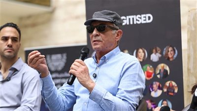 محمود حميدة: 