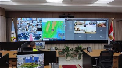 محافظ أسيوط يؤكد انعقاد غرفة الأزمات ومركز سيطرة الشبكة الوطنية 