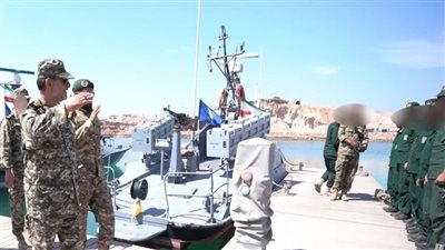 الحرس الثوري يكشف عن زوارق هجومية سريعة تطلق صواريخ بسرعة تصل إلى 116 عقدة