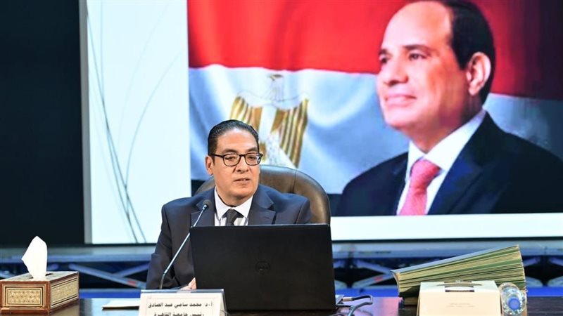 رئيس جامعة القاهرة