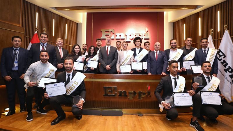 كريم بدوي وزير البترول