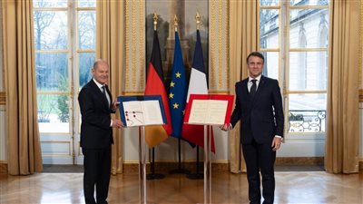 عشاء رسمي يتوج أربع سنوات من الشراكة الأوروبية.. شولتس يودّع ماكرون في باريس